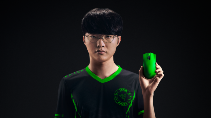 The Razer Viper V4 Pro Arrives